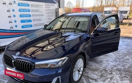 BMW 5 серия, 2021 год, 5 500 000 рублей, 2 фотография