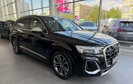 Audi SQ7, 2024 год, 18 800 000 рублей, 3 фотография