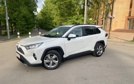Toyota RAV4, 2020 год, 3 090 000 рублей, 1 фотография