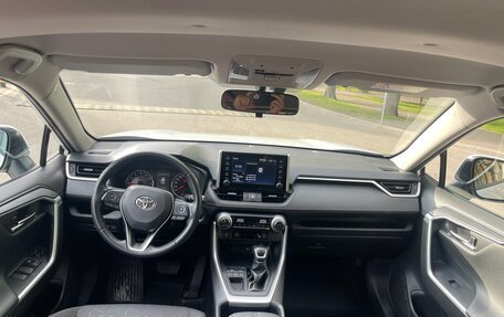 Toyota RAV4, 2020 год, 3 090 000 рублей, 7 фотография
