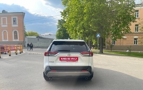 Toyota RAV4, 2020 год, 3 090 000 рублей, 5 фотография