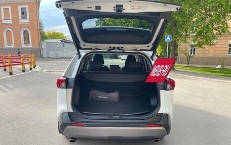 Toyota RAV4, 2020 год, 3 090 000 рублей, 11 фотография