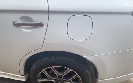 Mitsubishi Outlander III рестайлинг 3, 2013 год, 1 180 000 рублей, 6 фотография