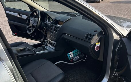 Mercedes-Benz C-Класс, 2008 год, 1 200 000 рублей, 12 фотография