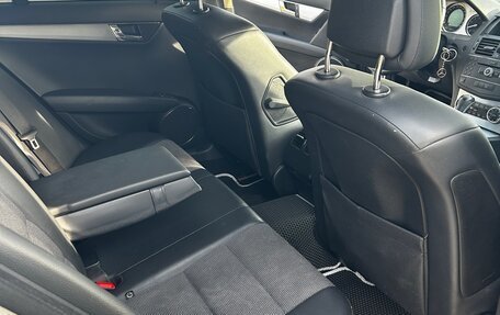 Mercedes-Benz C-Класс, 2008 год, 1 200 000 рублей, 13 фотография