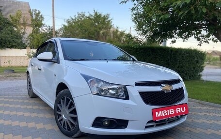 Chevrolet Cruze II, 2010 год, 780 000 рублей, 2 фотография