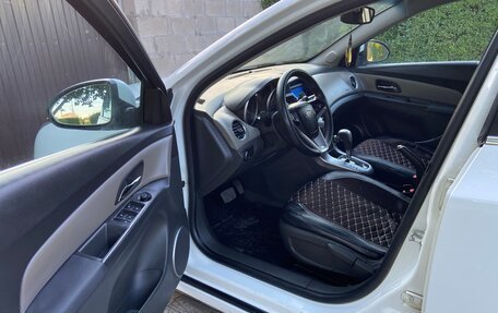 Chevrolet Cruze II, 2010 год, 780 000 рублей, 19 фотография