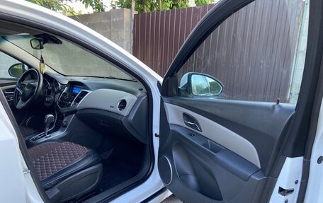 Chevrolet Cruze II, 2010 год, 780 000 рублей, 24 фотография
