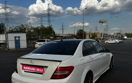 Mercedes-Benz C-Класс, 2011 год, 1 820 000 рублей, 10 фотография