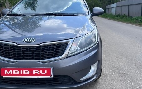 KIA Rio III рестайлинг, 2013 год, 940 000 рублей, 2 фотография