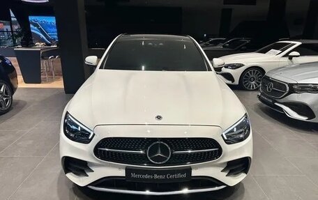 Mercedes-Benz E-Класс, 2022 год, 4 830 000 рублей, 3 фотография