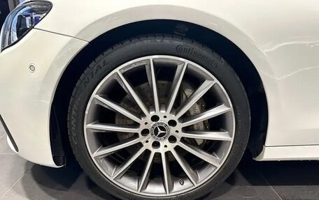 Mercedes-Benz E-Класс, 2022 год, 4 830 000 рублей, 5 фотография