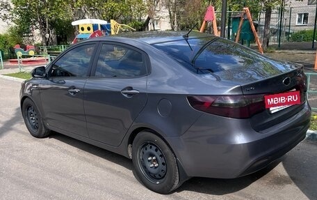 KIA Rio III рестайлинг, 2013 год, 940 000 рублей, 3 фотография