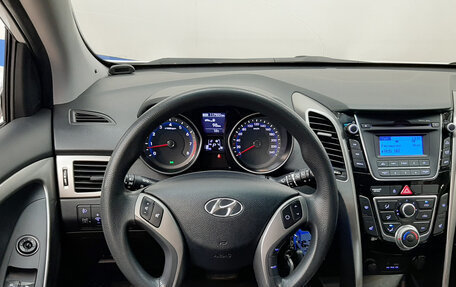 Hyundai i30 II рестайлинг, 2013 год, 880 000 рублей, 14 фотография
