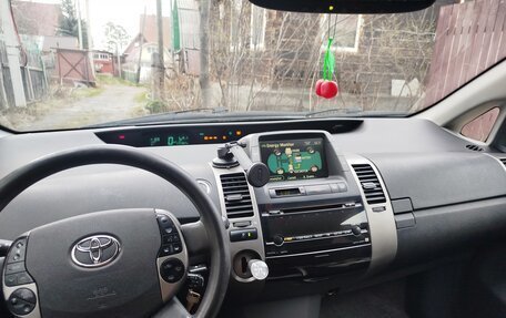 Toyota Prius, 2007 год, 600 000 рублей, 3 фотография