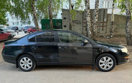 Volkswagen Passat B6, 2006 год, 625 000 рублей, 3 фотография