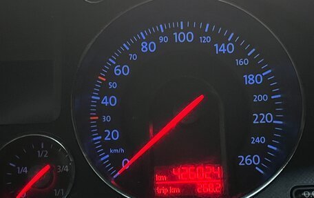 Volkswagen Passat B6, 2006 год, 625 000 рублей, 10 фотография