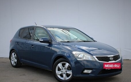 KIA cee'd I рестайлинг, 2011 год, 690 000 рублей, 3 фотография