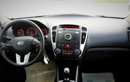 KIA cee'd I рестайлинг, 2011 год, 690 000 рублей, 15 фотография