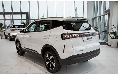 Chery Tiggo 4 I рестайлинг, 2025 год, 2 420 000 рублей, 7 фотография