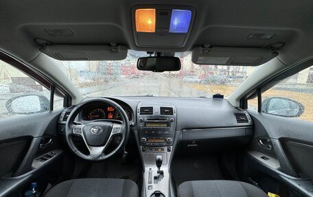 Toyota Avensis III рестайлинг, 2010 год, 1 285 000 рублей, 5 фотография