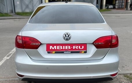 Volkswagen Jetta VI, 2013 год, 1 100 000 рублей, 3 фотография