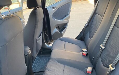 Hyundai Solaris II рестайлинг, 2014 год, 1 100 000 рублей, 7 фотография