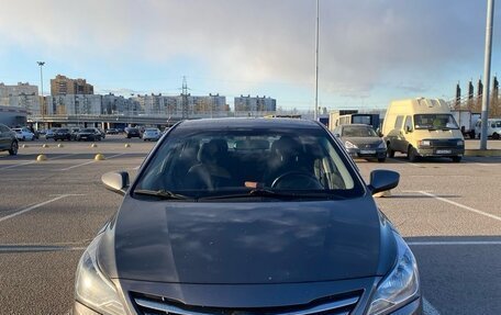 Hyundai Solaris II рестайлинг, 2014 год, 1 100 000 рублей, 6 фотография
