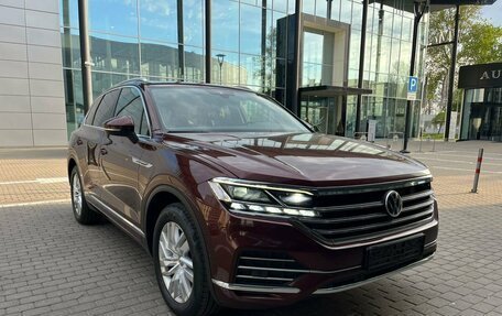 Volkswagen Touareg III, 2019 год, 5 690 000 рублей, 3 фотография
