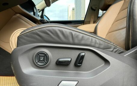 Volkswagen Touareg III, 2019 год, 5 690 000 рублей, 11 фотография
