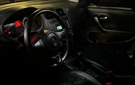 Volkswagen Polo VI (EU Market), 2012 год, 850 000 рублей, 10 фотография