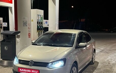 Volkswagen Polo VI (EU Market), 2012 год, 850 000 рублей, 9 фотография