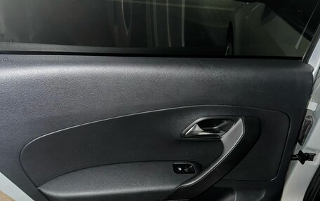 Volkswagen Polo VI (EU Market), 2012 год, 850 000 рублей, 23 фотография