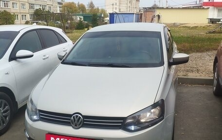 Volkswagen Polo VI (EU Market), 2012 год, 850 000 рублей, 2 фотография