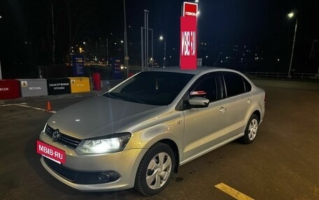 Volkswagen Polo VI (EU Market), 2012 год, 850 000 рублей, 17 фотография