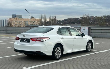 Toyota Camry, 2019 год, 1 620 000 рублей, 3 фотография