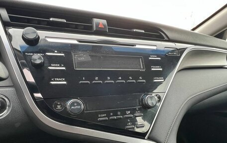 Toyota Camry, 2019 год, 1 620 000 рублей, 7 фотография