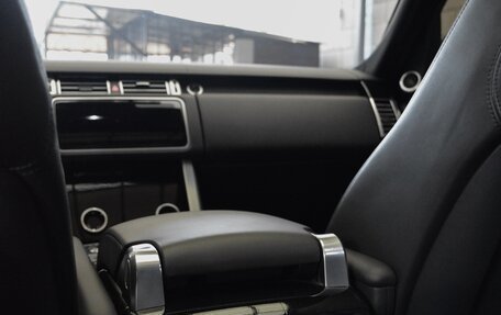 Land Rover Range Rover IV рестайлинг, 2019 год, 12 000 000 рублей, 11 фотография
