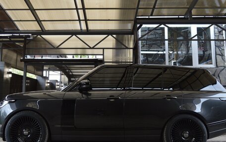 Land Rover Range Rover IV рестайлинг, 2019 год, 12 000 000 рублей, 9 фотография