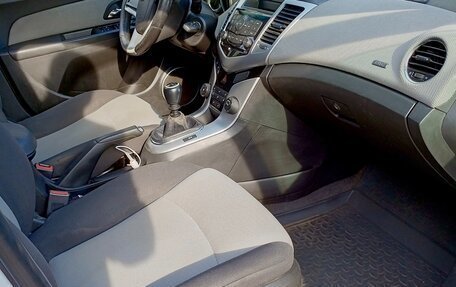 Chevrolet Cruze II, 2011 год, 450 000 рублей, 12 фотография
