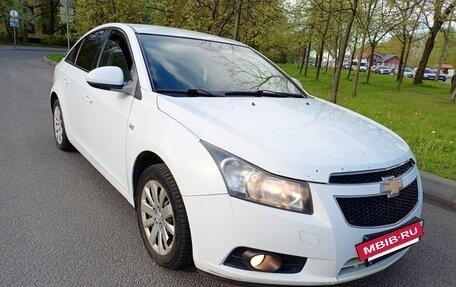 Chevrolet Cruze II, 2011 год, 450 000 рублей, 13 фотография