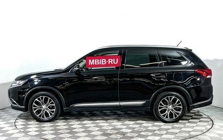 Mitsubishi Outlander III рестайлинг 3, 2016 год, 1 897 000 рублей, 8 фотография