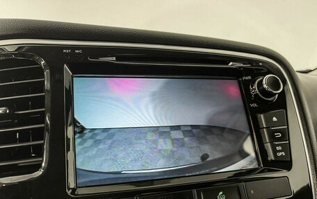 Mitsubishi Outlander III рестайлинг 3, 2016 год, 1 897 000 рублей, 16 фотография