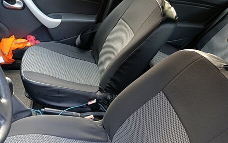 Renault Sandero I, 2012 год, 650 000 рублей, 3 фотография