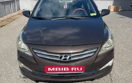 Hyundai Solaris II рестайлинг, 2015 год, 680 000 рублей, 12 фотография