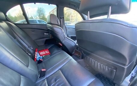 BMW 5 серия, 2004 год, 997 899 рублей, 11 фотография