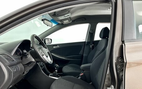 Hyundai Solaris II рестайлинг, 2015 год, 925 000 рублей, 15 фотография