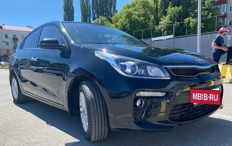 KIA Rio IV, 2020 год, 1 520 000 рублей, 2 фотография