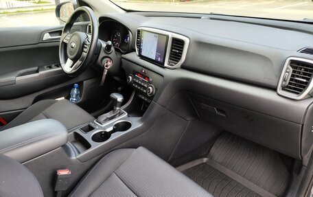 KIA Sportage IV рестайлинг, 2021 год, 2 750 000 рублей, 9 фотография