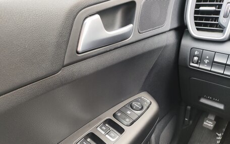 KIA Sportage IV рестайлинг, 2021 год, 2 750 000 рублей, 16 фотография